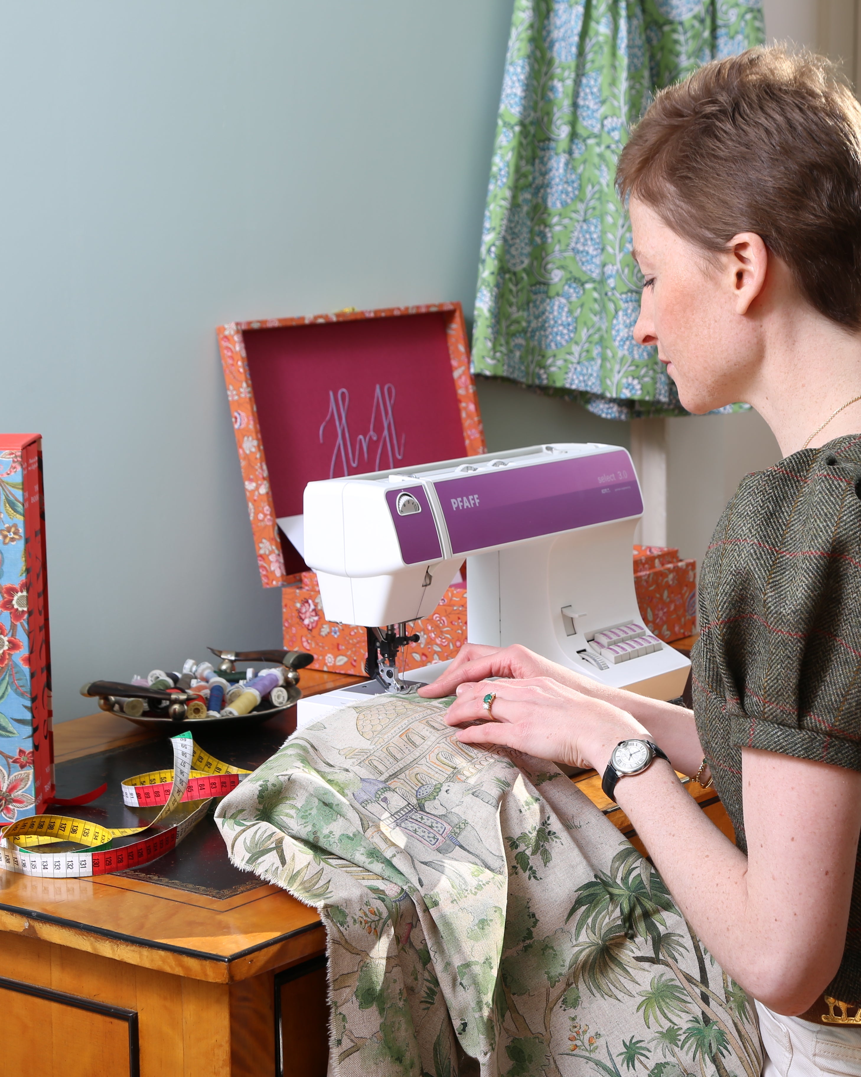 Tweed Dirndl Top Puffärmel Tracht Englischer Countryside Style