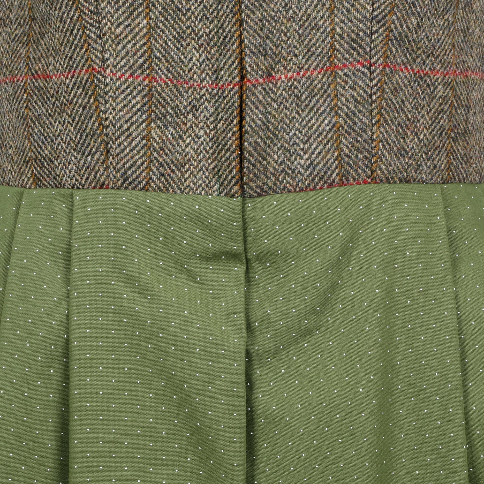 Tweed Dirndl Oliv Grün Jagdlicher Damen Look 