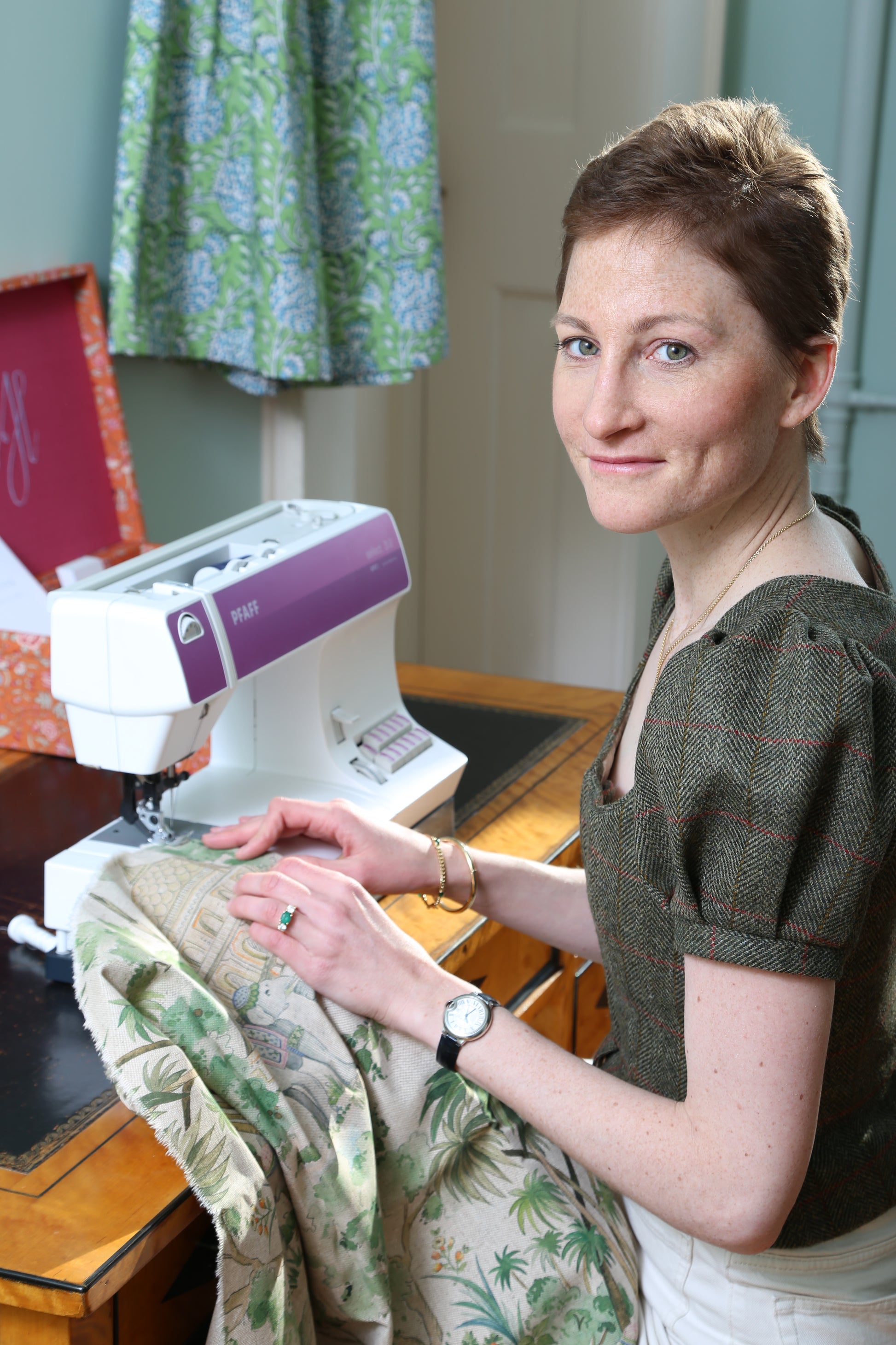 Tweed Dirndl Top Puffärmel Tracht Englischer Countryside Style